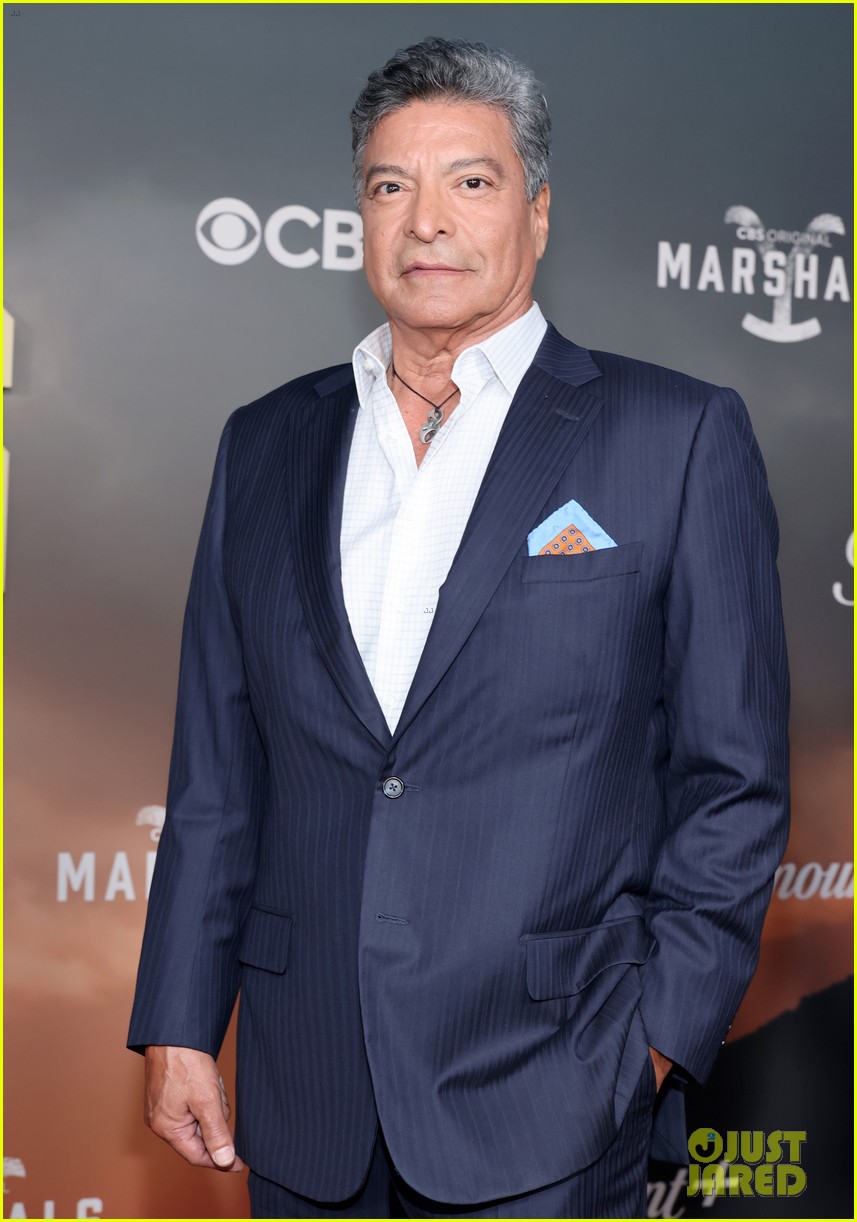 luke grimes arielle kebbel more attend marshals premiere 245285912